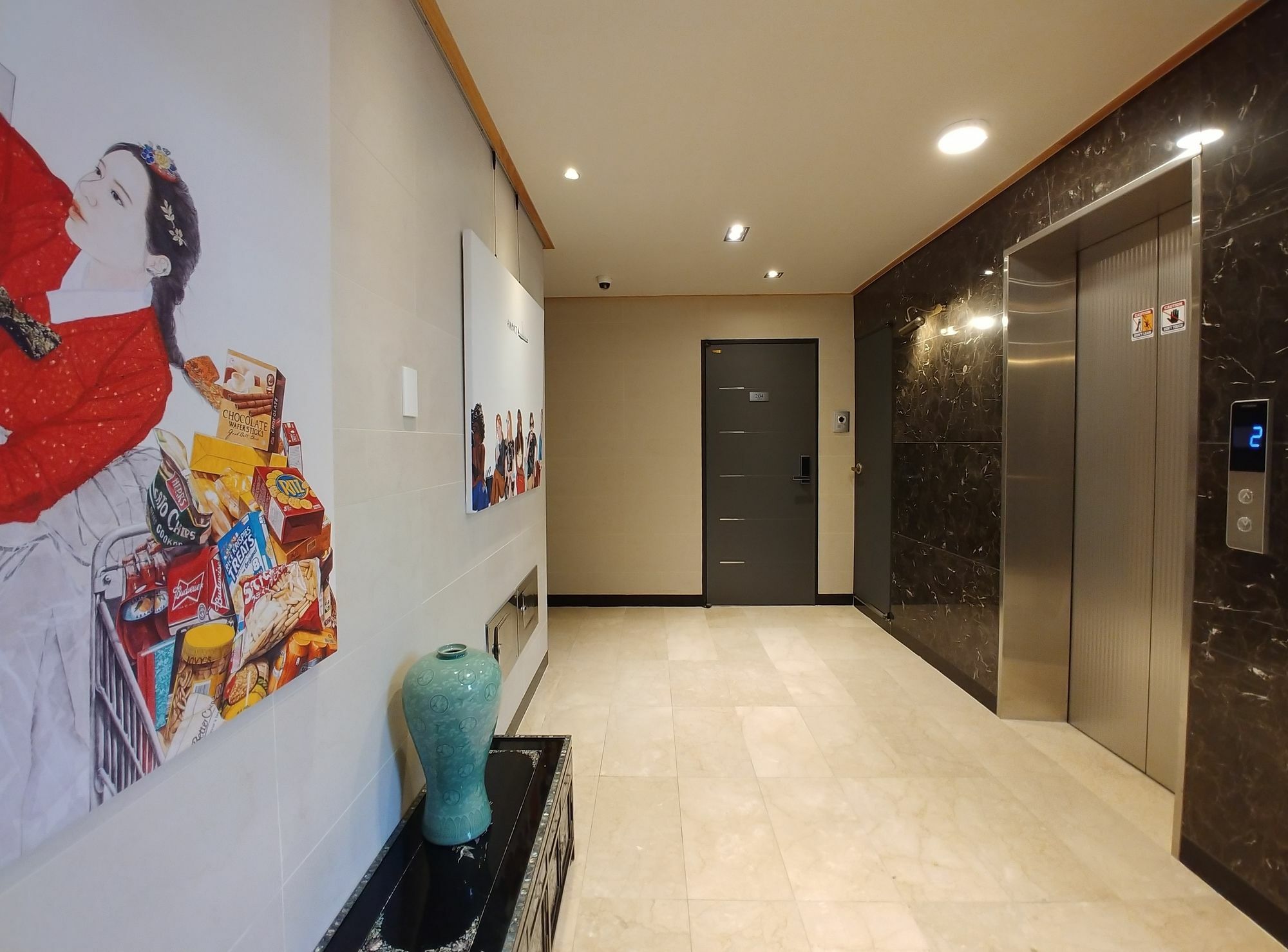 Red Stone Guesthouse 3*