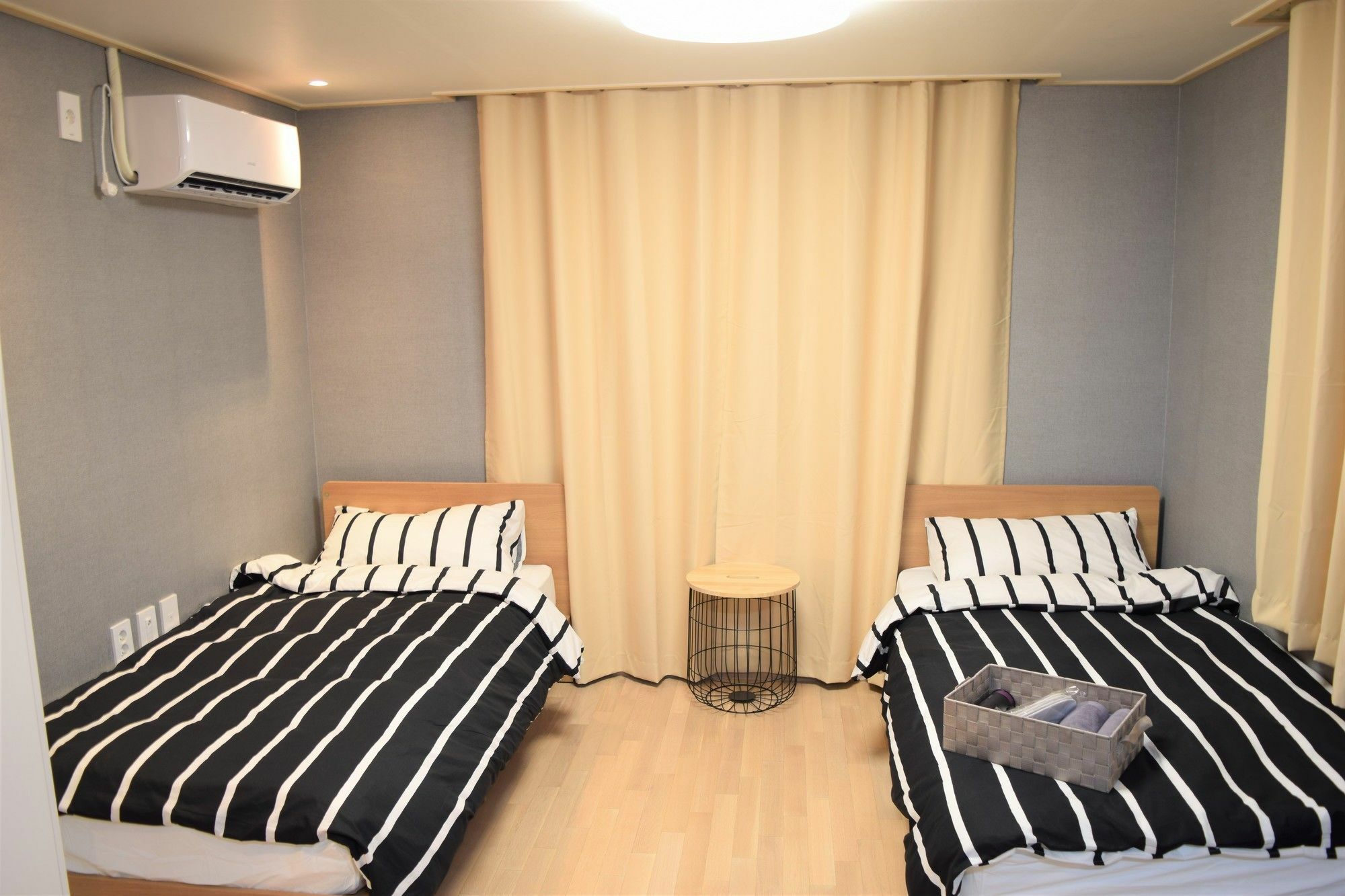 Red Stone Guesthouse 3*